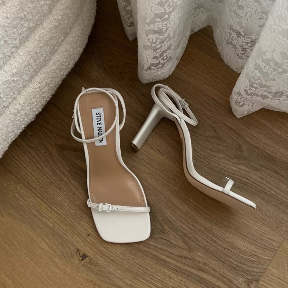 Steve Madden Ailene White Strappy Heels- size 8.5
